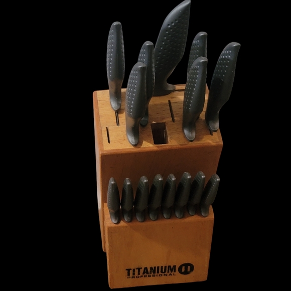 Titanium II Professional Knives Set of 15 with Knife Block Wooden Storage Holder - Picture 12 of 15
